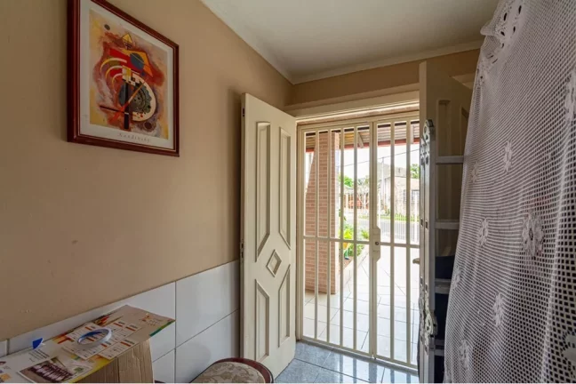 Imagem Casa para venda no bairro Estância Velha em Canoas
