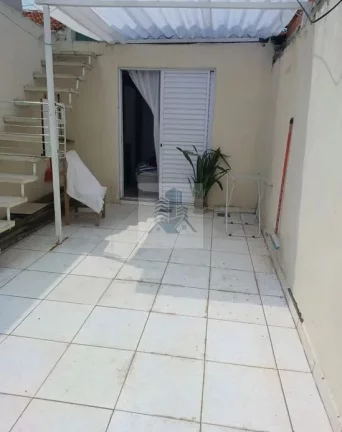 Imagem Casa sobrado á venda em condomínio - Pronto para morar