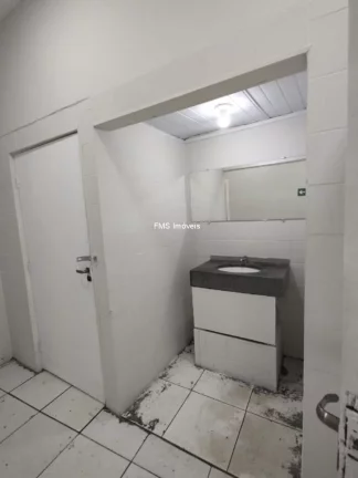 Imagem Salão comercial com 712m2 de área total em São Bernardo do Campo.