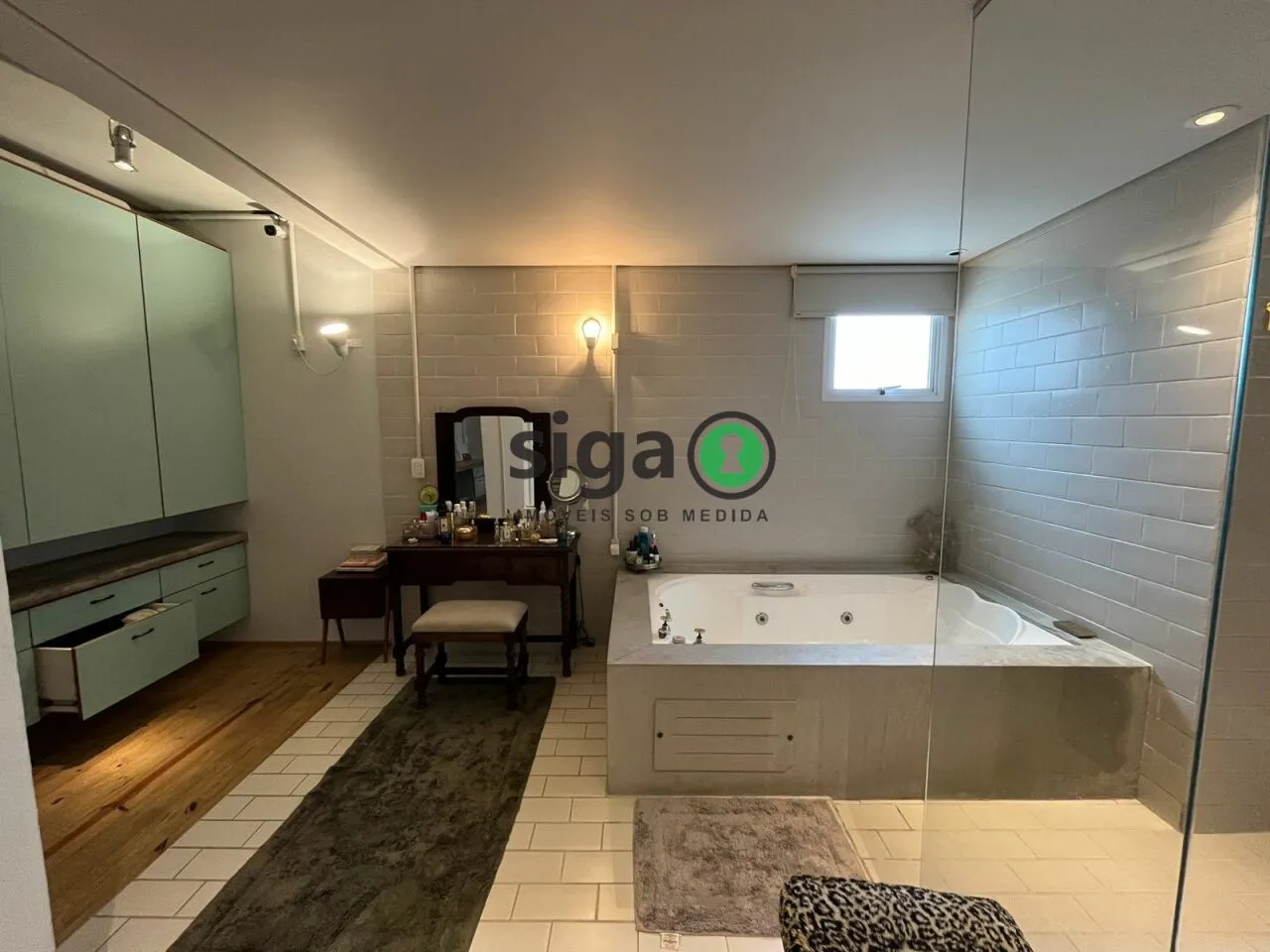 Imagem APARTAMENTO 233M² PARA VENDA E LOCACAO MOBILIADO COM 2 DORMITORIOS NO CAMPO BELO