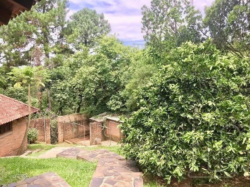 Imagem Casa para Venda - 570m², 3 dormitórios, sendo 1 suites, 2 vagas - Hípica