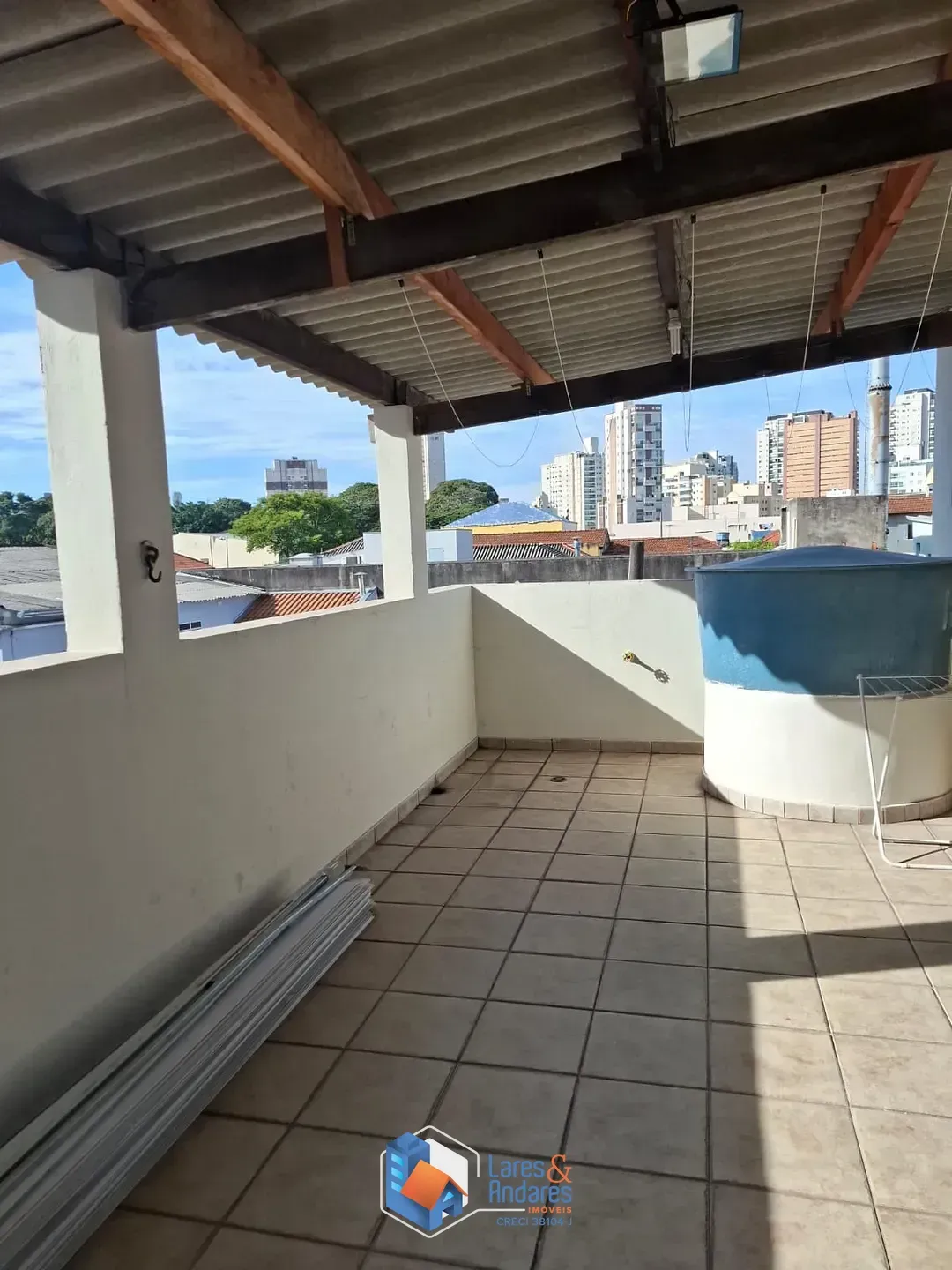 Imagem Casa para venda em Santa Teresinha com 9 quartos, sendo 3 suítes, 522m²