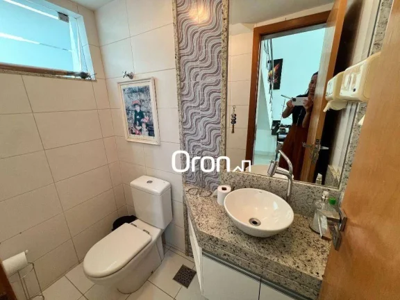Imagem Sobrado à venda, 324 m² por R$ 1.700.000,00 - Loteamento Portal do Sol I - Goiânia/GO