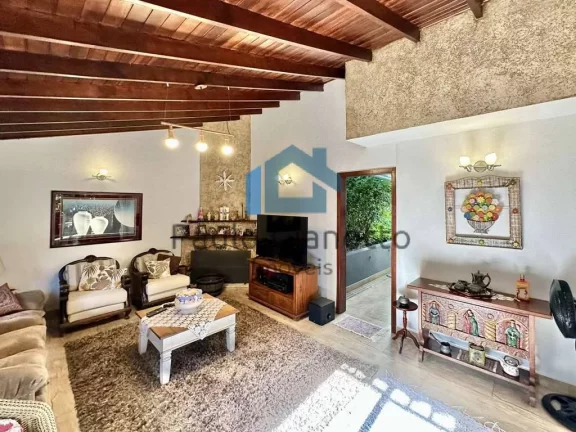 Imagem Casa na Granja Viana, Porteira Fechada, Piscina e Gourmet