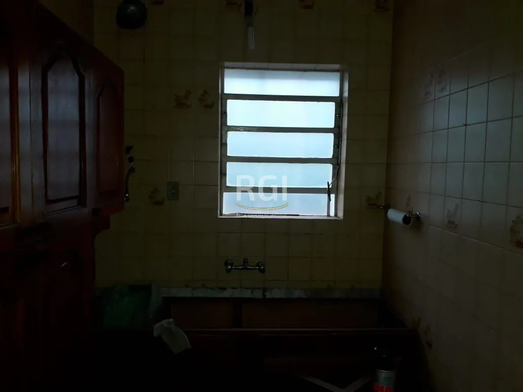 Imagem Casa para Venda - 415.8m², 5 dormitórios, 3 vagas - Menino Deus