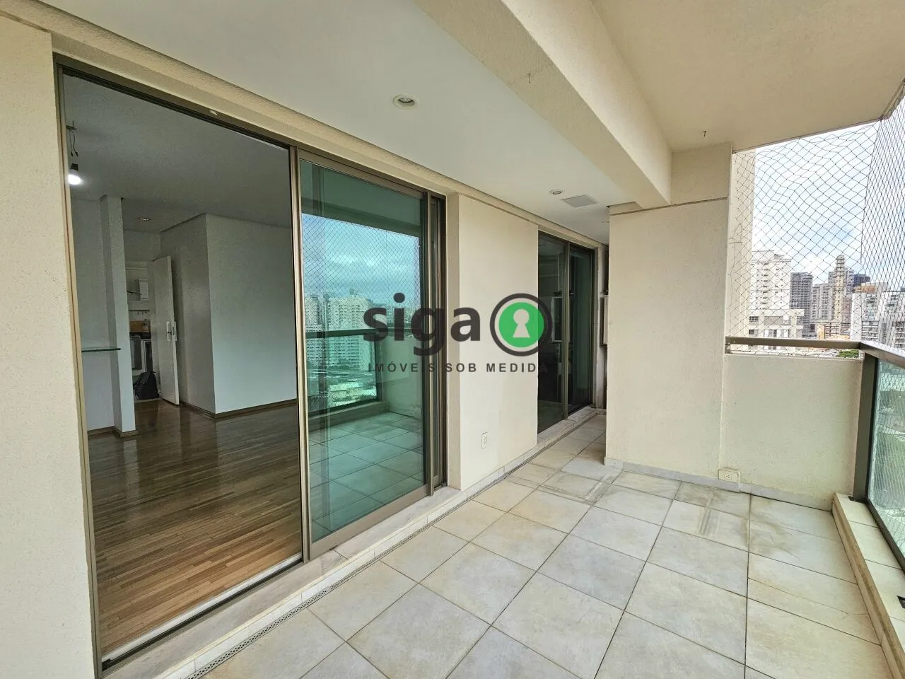 Imagem Apartamento 147 metros 3 suítes 3 vagas e depósito com localização estratégica no Campo Belo