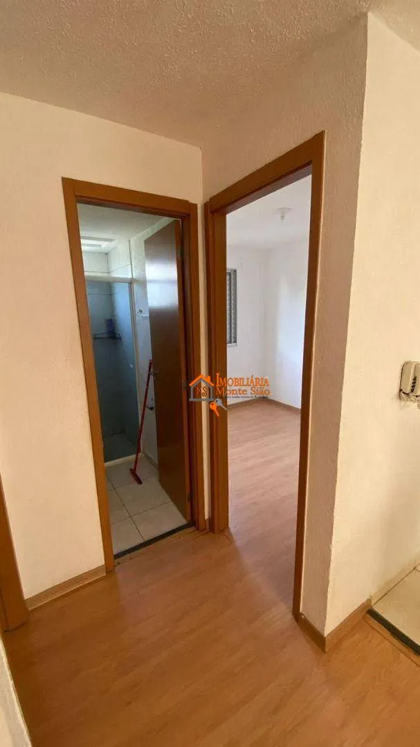 Imagem Apartamento com 2 dormitórios à venda, 47 m² por R$ 255.000,00 - Água Chata - Guarulhos/SP