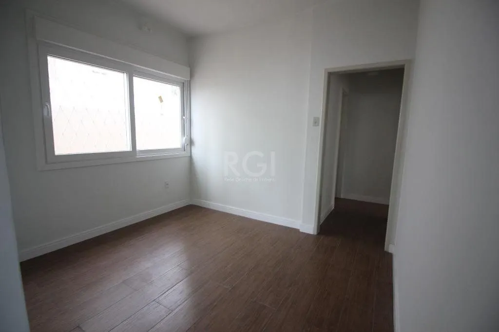 Imagem Casa com 3 Dormitórios Para comprar 250 m² - Petrópolis - Porto Alegre/R
