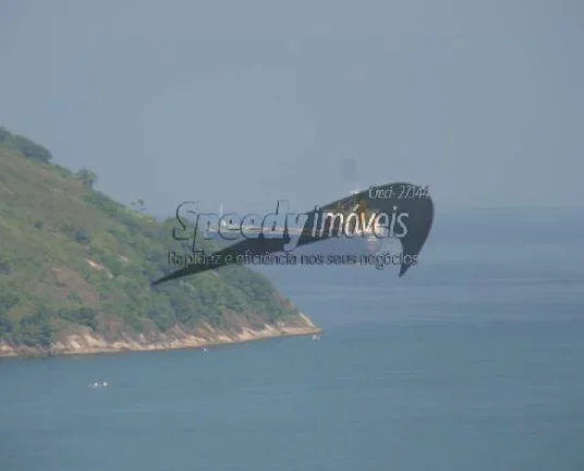 Imagem Cobertura em Santos a venda na orla da praia.