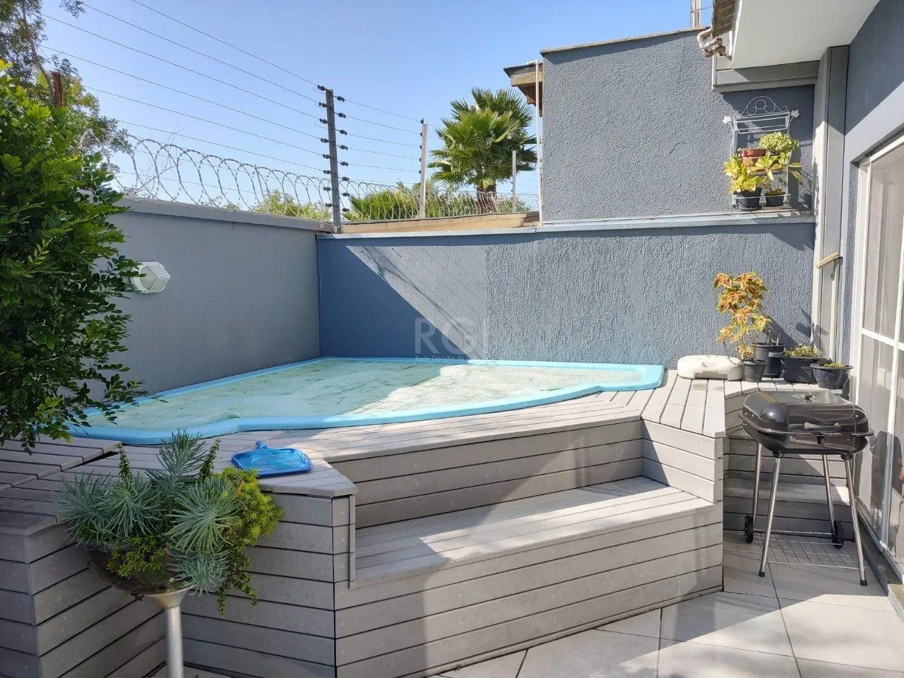 Imagem Casa Condominio para Venda - 164.15m², 3 dormitórios, sendo 1 suites, 2 vagas - Sarandí
