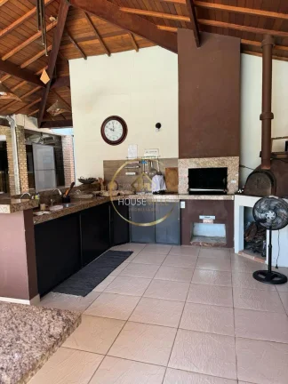 Imagem Casa 5 Dormitórios ( 3 suítes), Lagoinha, Ubatuba.