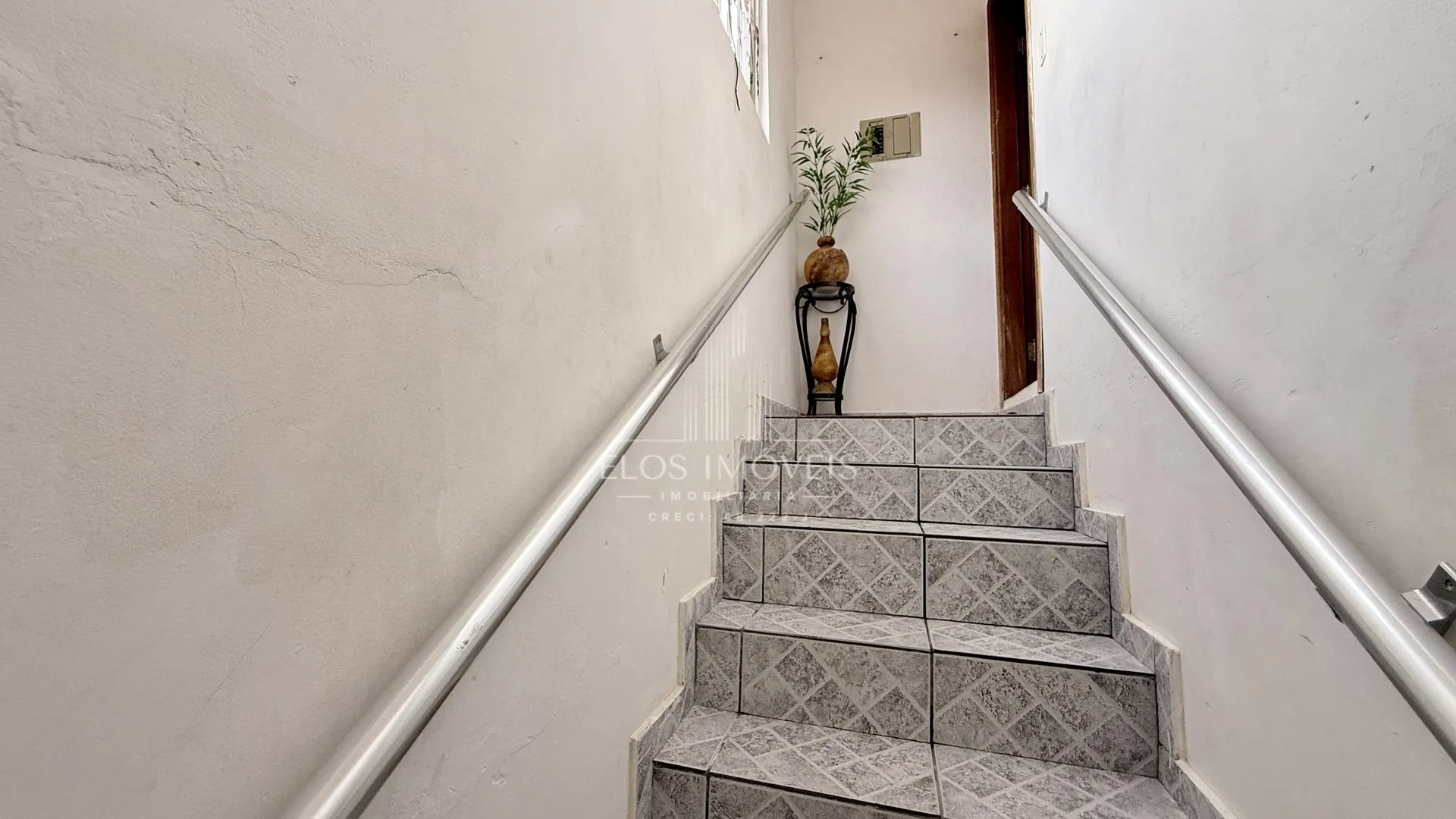 Imagem Sobrado de 4 quartos, 203m² no bairro Parque Hippolyto, em Limeira