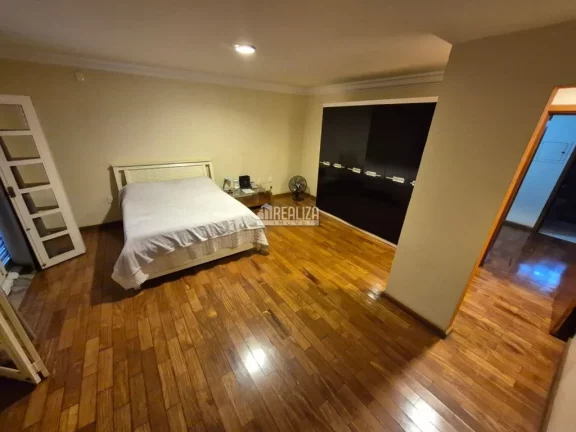 Imagem Casa à venda no Bairro Olinda, Uberaba com 6 dormitórios e suíte!