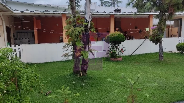 Imagem Casas / Padrão na cidade de Guarujá