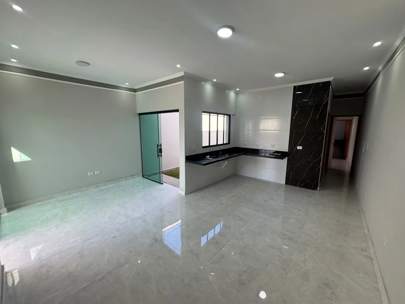 Foto do imóvel Casa para Venda em Itanhaém, Jamaica (Praia), 3 dormitórios, 1 suíte, 2 banheiros, 2 vagas em Rua Ignacio Alesunas