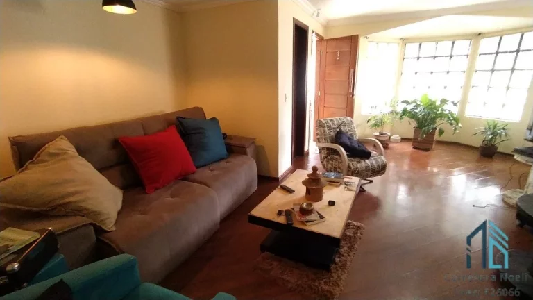 Imagem (Permuta ou financiamento) Casa a venda com amplo terreno, 04 quartos c/suíte, 05 vagas, salão de festas, no Tarumã em Curitiba PR