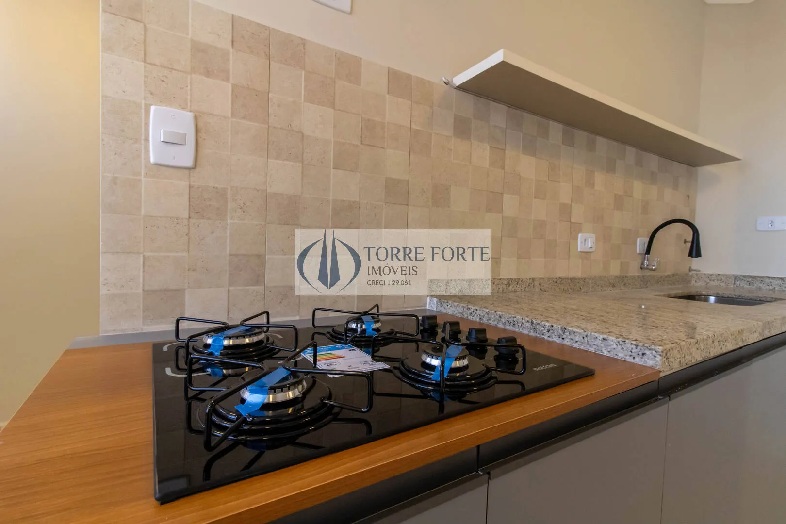 Imagem Lindo apartamento amplo 2 dormitórios, 1 vaga com Manobrista
