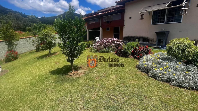 Imagem Chácara com 3 dormitórios à venda, 1300 m² por R$ 650.000 - Das Areias - Itapeva/MG