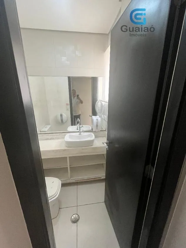 Imagem Alugo Ótimo Conjunto Comercial com 256 metros quadrados, Centro, Santos.