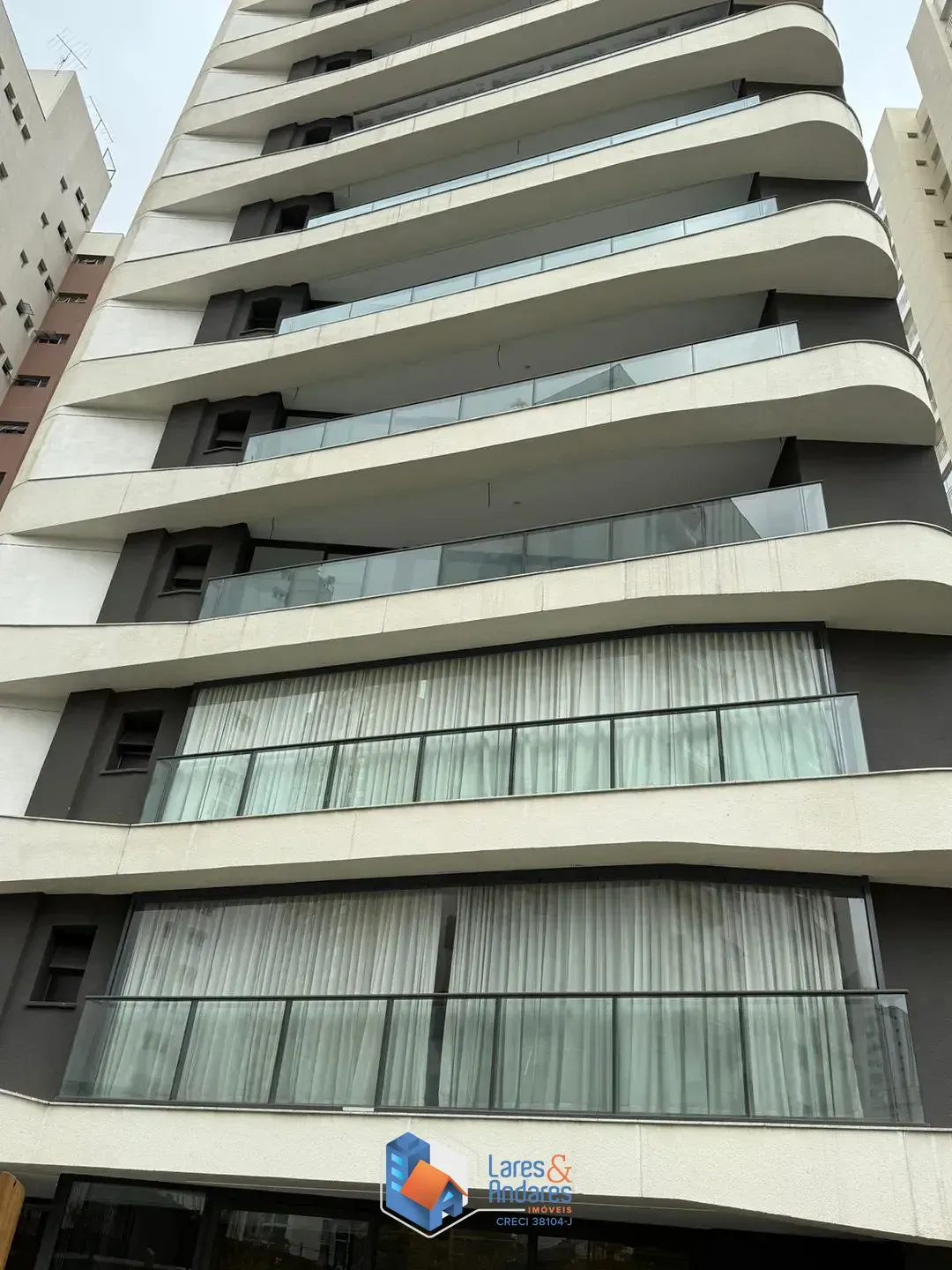 Foto do imóvel Apartamento para venda em Vila Olímpia com 3 quartos, sendo 3 suítes, 152m² em Rua Doutor Fadlo Haidar