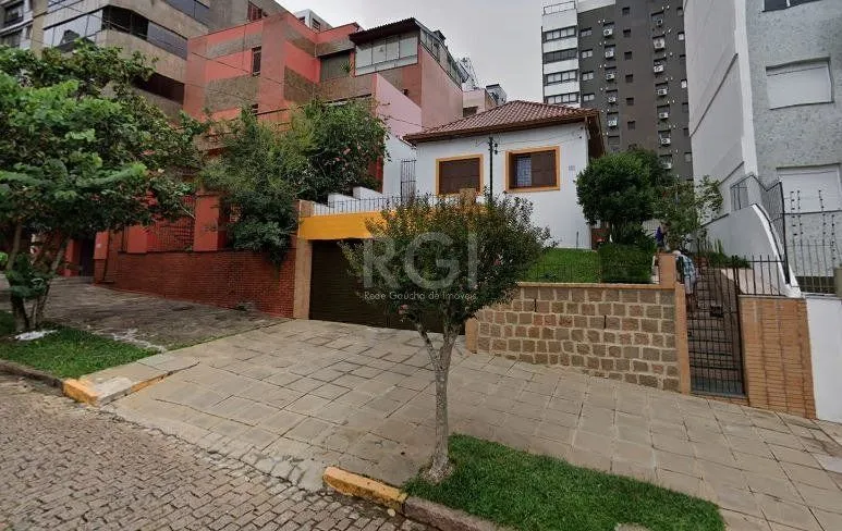 Imagem Casa para Venda - 247.5m², 3 dormitórios, 2 vagas - Petrópolis