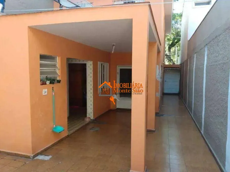 Imagem Sobrado com 4 dormitórios à venda, 176 m² por R$ 800.000,00 - Vila Augusta - Guarulhos/SP