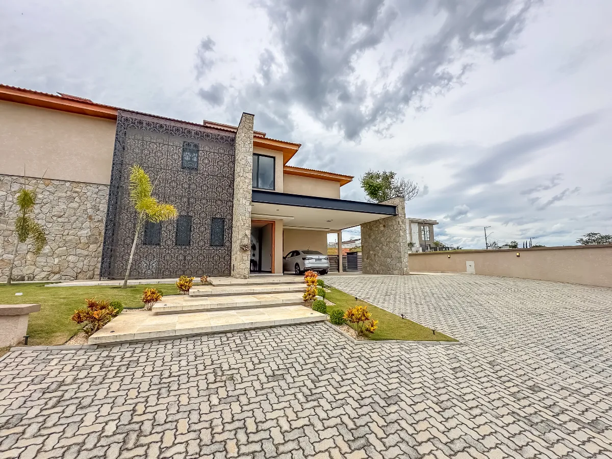 Foto do imóvel Casa no condomínio Condomínio Jequitibá para venda com 4 quartos, sendo 4 suítes, 500m2