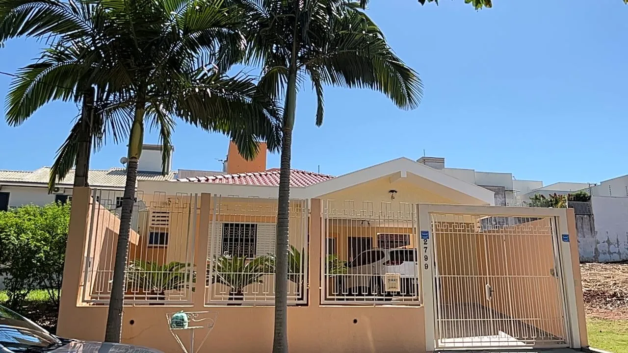Imagem Casa 250m Umuarama-PR 253
