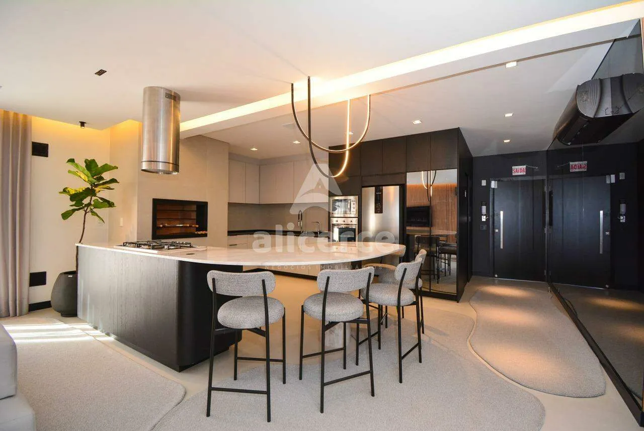 Imagem Apartamento à venda com 3 quartos 3 suítes, 109m² em Centro Florianópolis