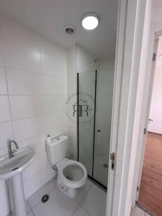Imagem Apartamento de 32 m², sendo 2 quartos, sala, cozinha, banheiro e lavanderia.
O edifício possui ele...