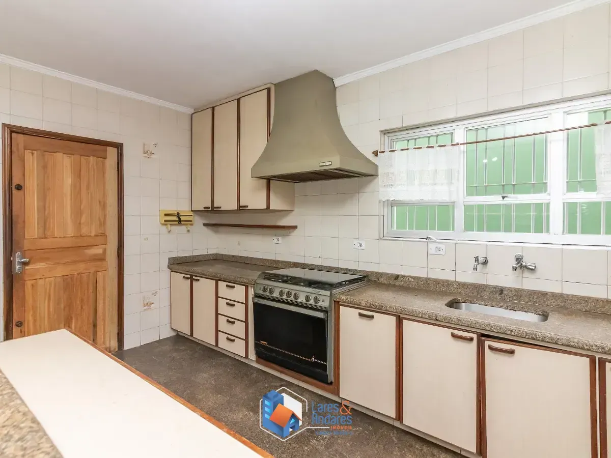 Imagem Casa para venda em Jardim Ana Maria com 3 quartos, sendo 1 suíte, 280m²