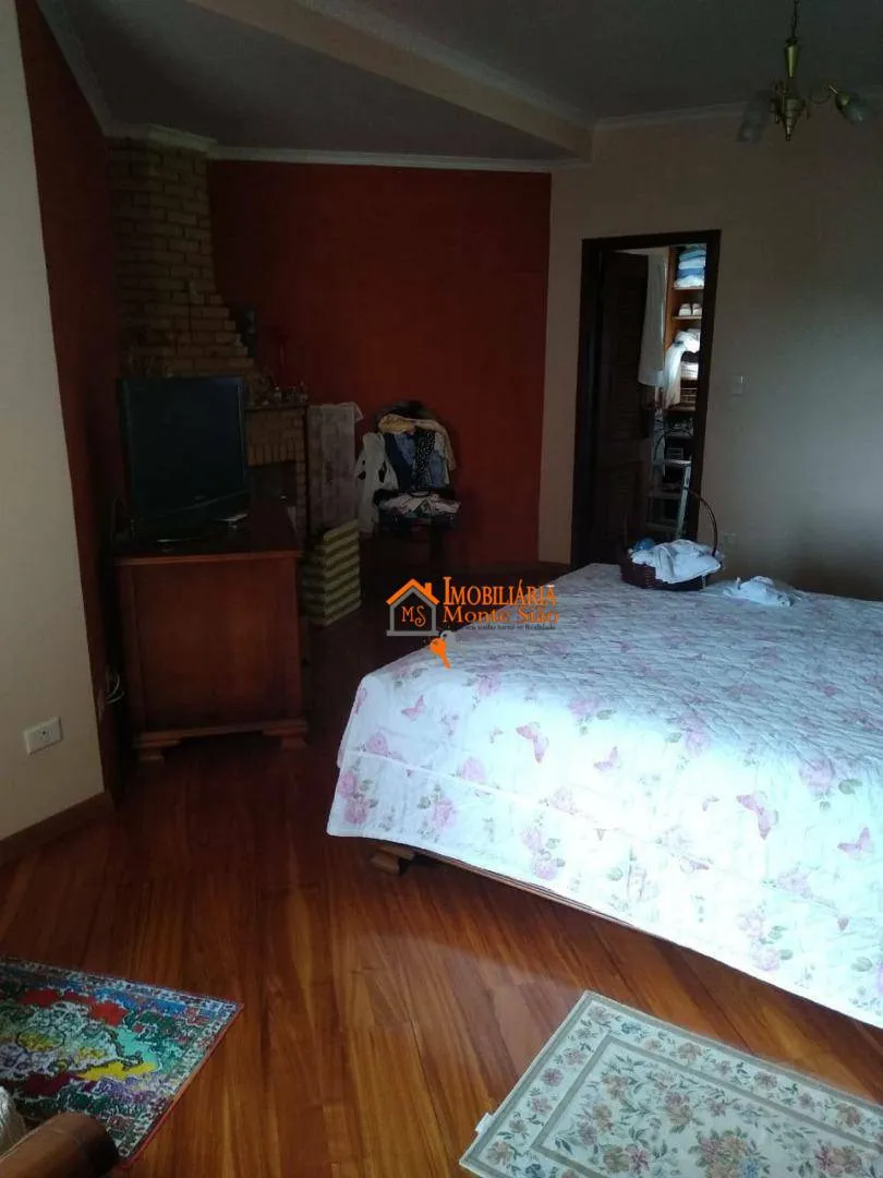 Imagem Casa com 5 dormitórios à venda, 570 m² por R$ 2.950.000,00 - Caputera - Arujá/SP