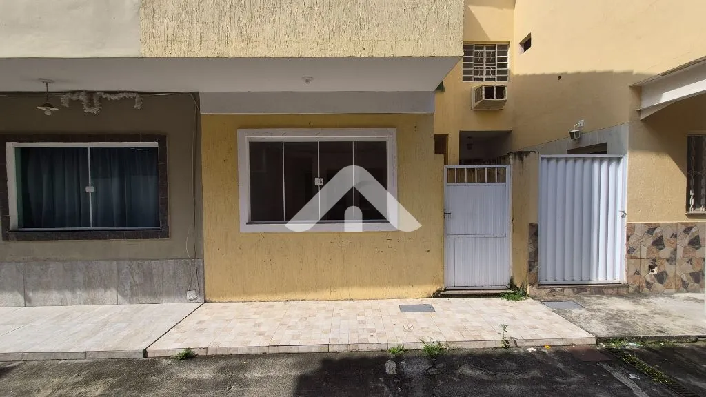Imagem Casa 2 Quartos, 2 Banheiros, Rua do Governo, Realengo