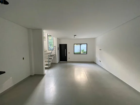 Imagem Casa a venda em Cotia, 3 dormitórios, 2 vagas e Solário SP.