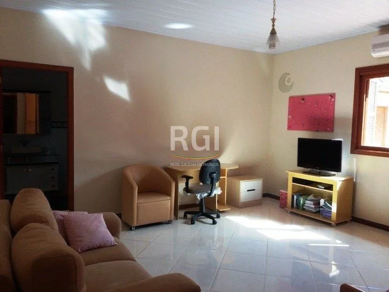 Imagem Casa para Venda - 250m², 5 dormitórios, sendo 3 suites, 2 vagas - Ipanema