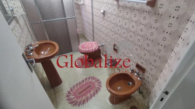 Imagem Oportunidade!!! Apartamento de 3 dormitórios com suíte dependência de empregada completa no bairro do Macuco em Santos (SP) por R$.510.000,00 .