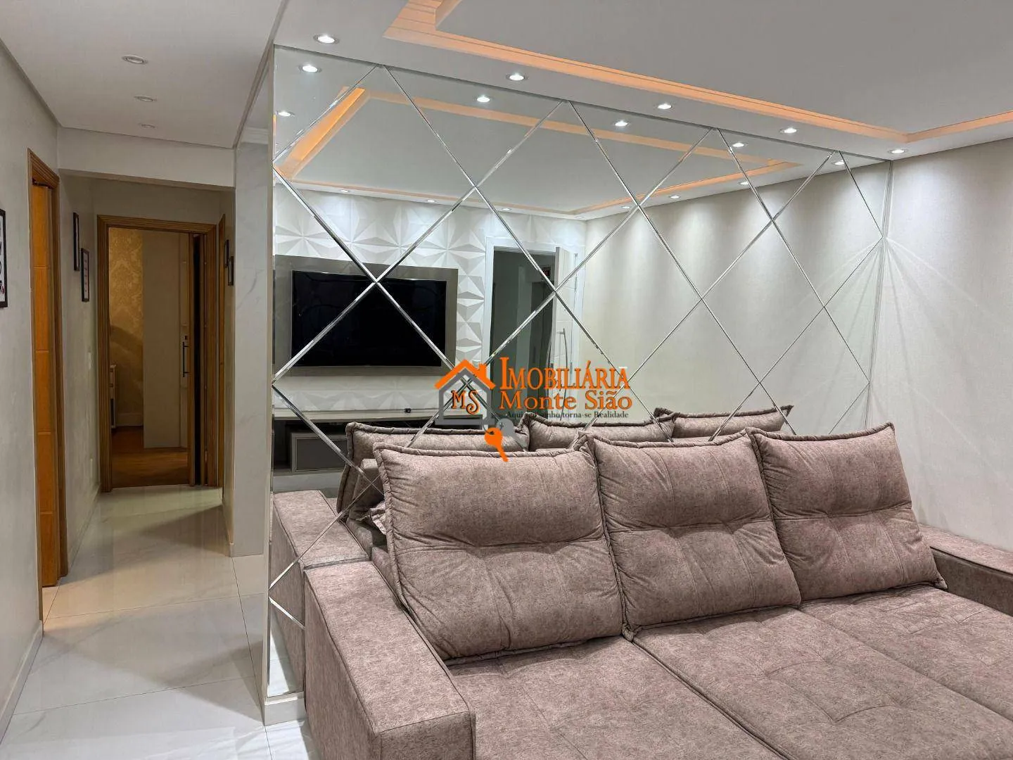 Imagem Apartamento com 2 dormitórios para alugar, 66 m² por R$ 6.500,00/mês - Jardim Flor da Montanha - Guarulhos/SP