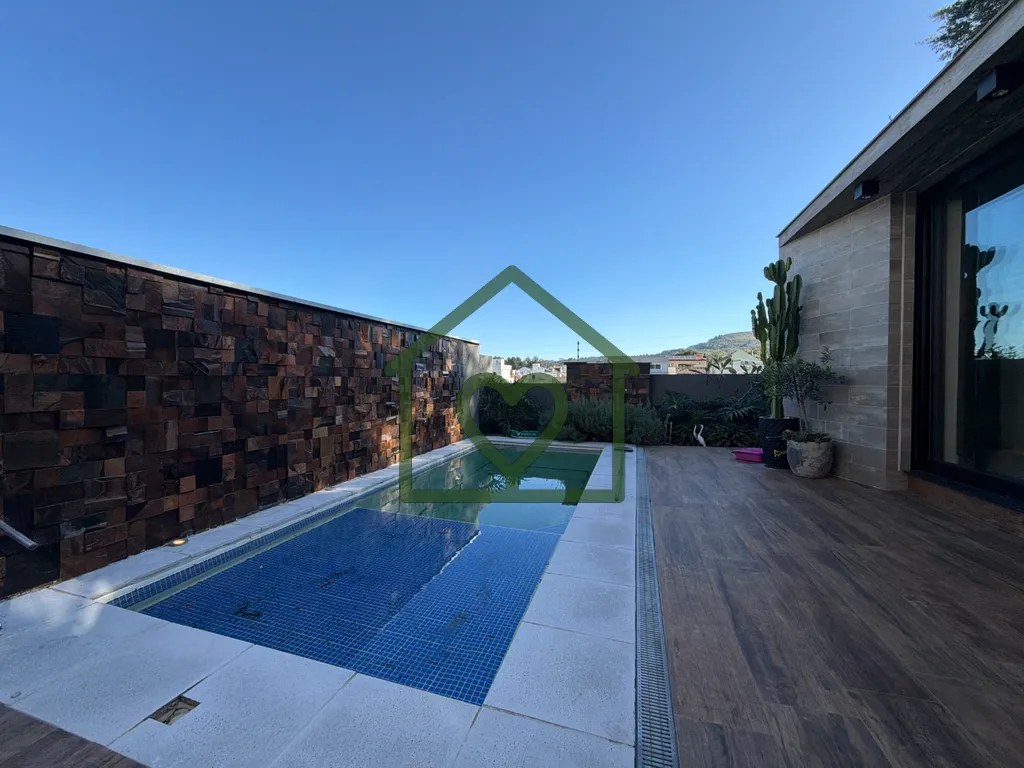 Imagem Casa de Luxo à Venda 
 
Se você procura por conforto, segurança e sofisticação, esta é a casa ...