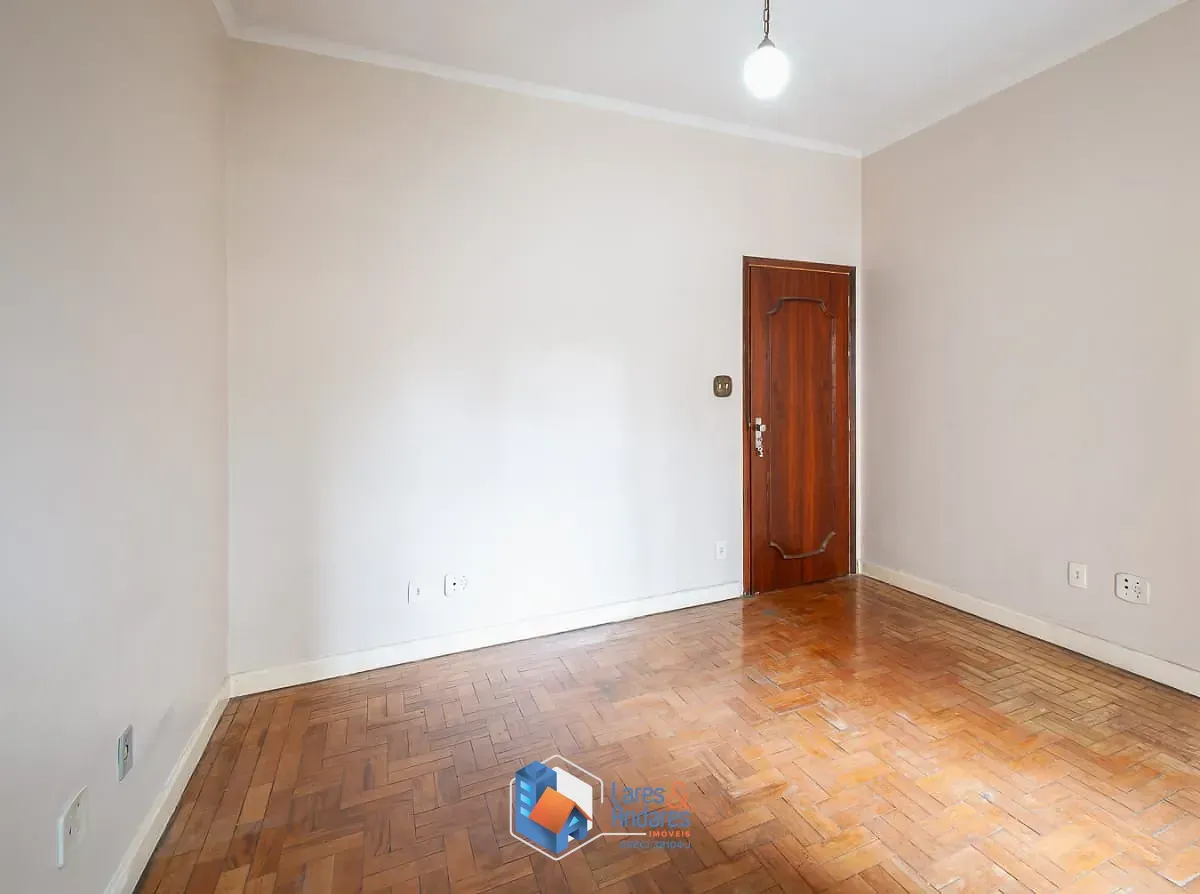 Imagem Sobrado para venda em Perdizes com 2 quartos, sendo 1 suíte, 195m²