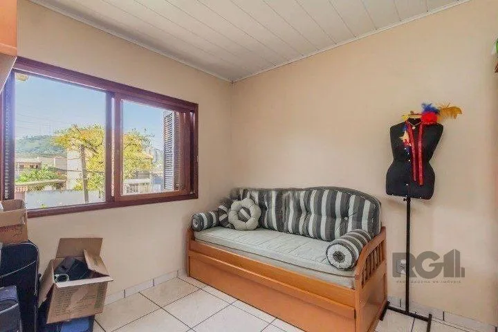 Imagem Casa 3 quartos no bairro Partenon, em Porto Alegre