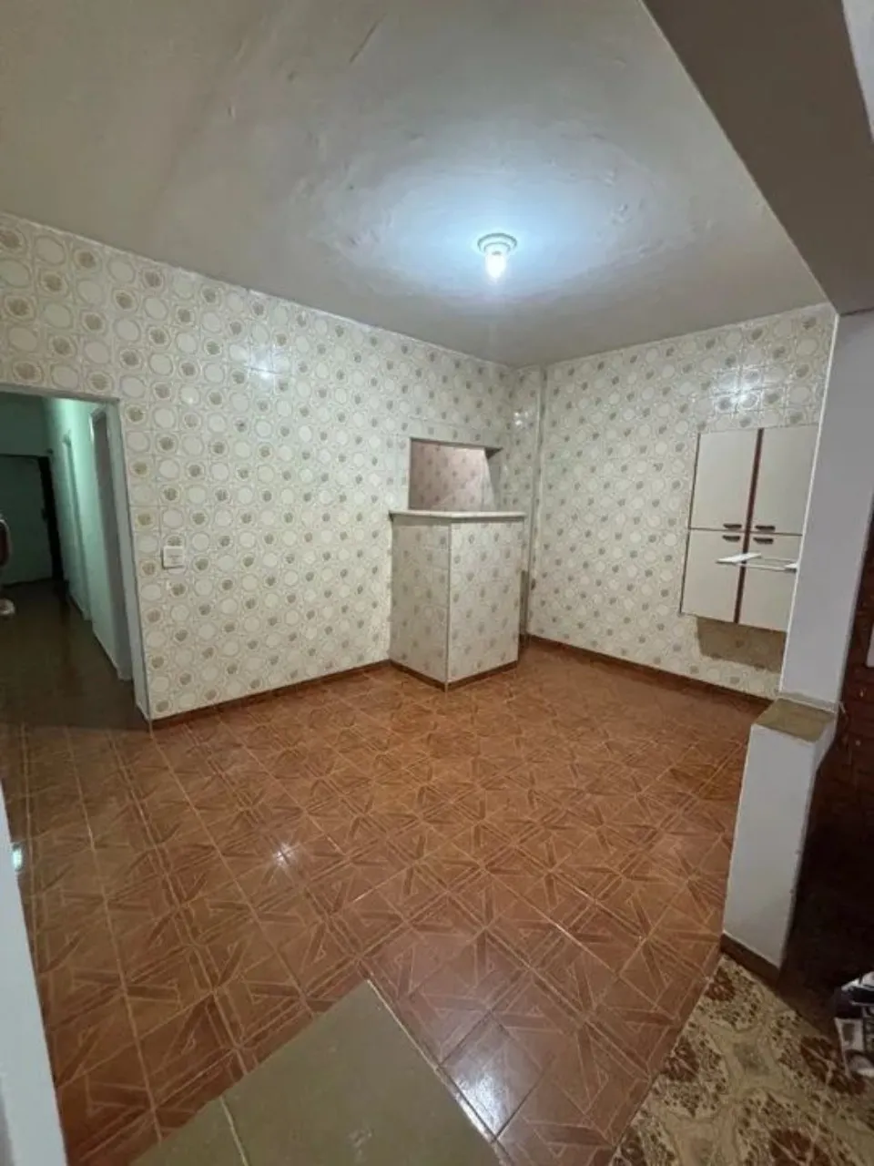 Imagem Casa comercial para locação em Sorocaba-SP na Vila Trujillo: 3 quartos, 1 suíte, 1 sala, 2 banheiros, 138m² de área.