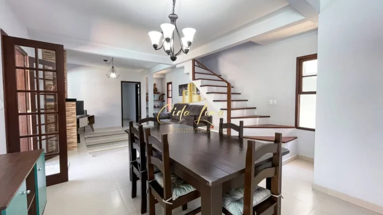 Imagem Casa alto padrão a venda no Pico da Cruz no Rio Tavares SC.