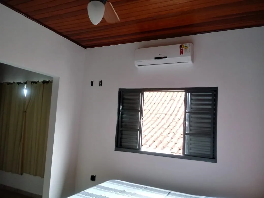 Imagem Casa à venda 4 Quartos, 2 Suites, 2 Vagas, 250M², Loteamento Residencial Andrade, Pindamonhangaba - SP
