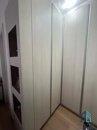 Imagem Apartamento com Ampla Sacada, Semi mobiliado, 02 quartos c/suíte em Curitiba PR