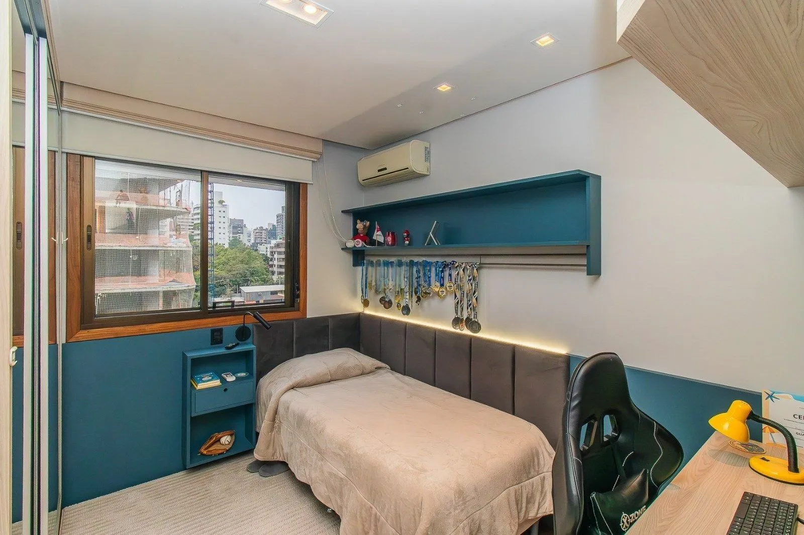 Imagem Apartamento Reformado e Mobiliado com 101m² e 2 Vagas no Coração do Rio Branco