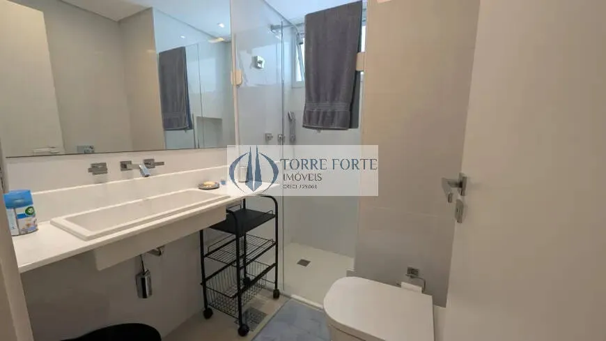 Imagem Belíssimo apartamento 187 m² 4 dormitórios sendo 1 suíte 2 vagas Campo Belo