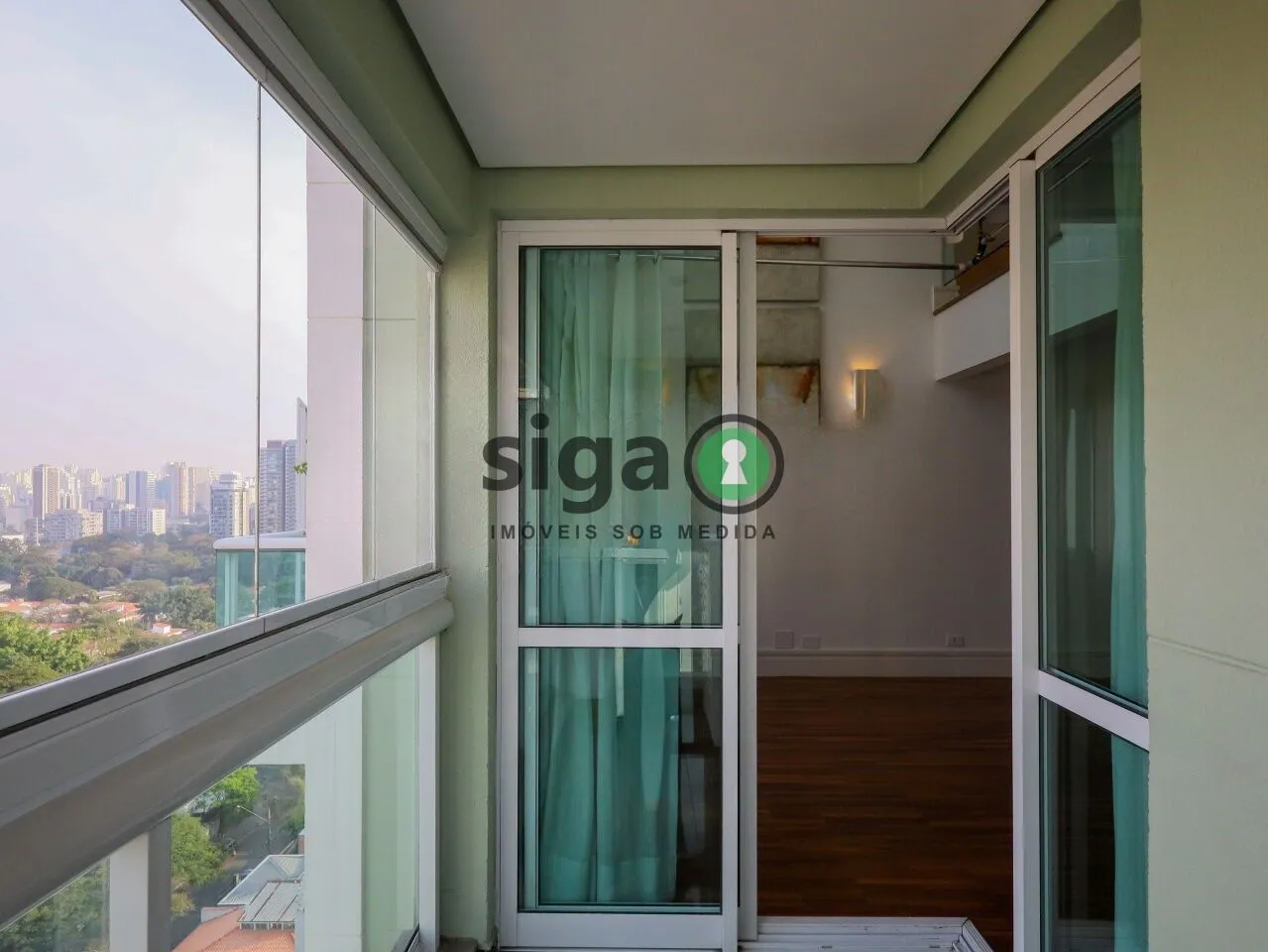 Imagem Duplex Mobiliado 1 quarto, 69m² e 2 Vagas - Moema - São Paulo/SP