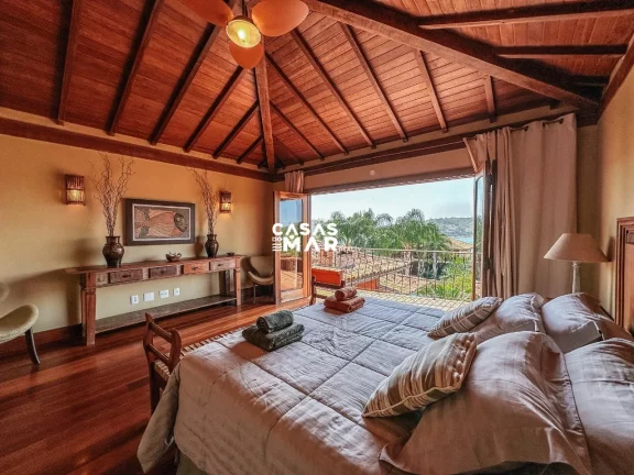 Imagem Luxuosa Casa com 5 Suítes na Ferradura, Búzios-RJ Piscina, Espaço Gourmet A poucos metros da praia 498m² de área