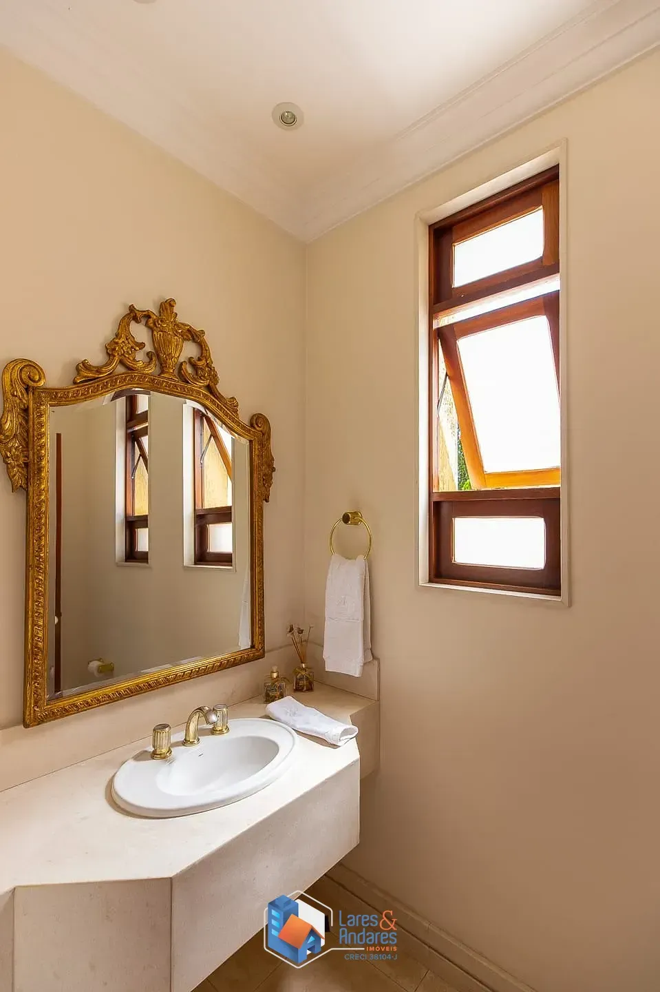Imagem Casa de vila para venda em Jardim Morumbi com 4 quartos, sendo 4 suítes, 869m²