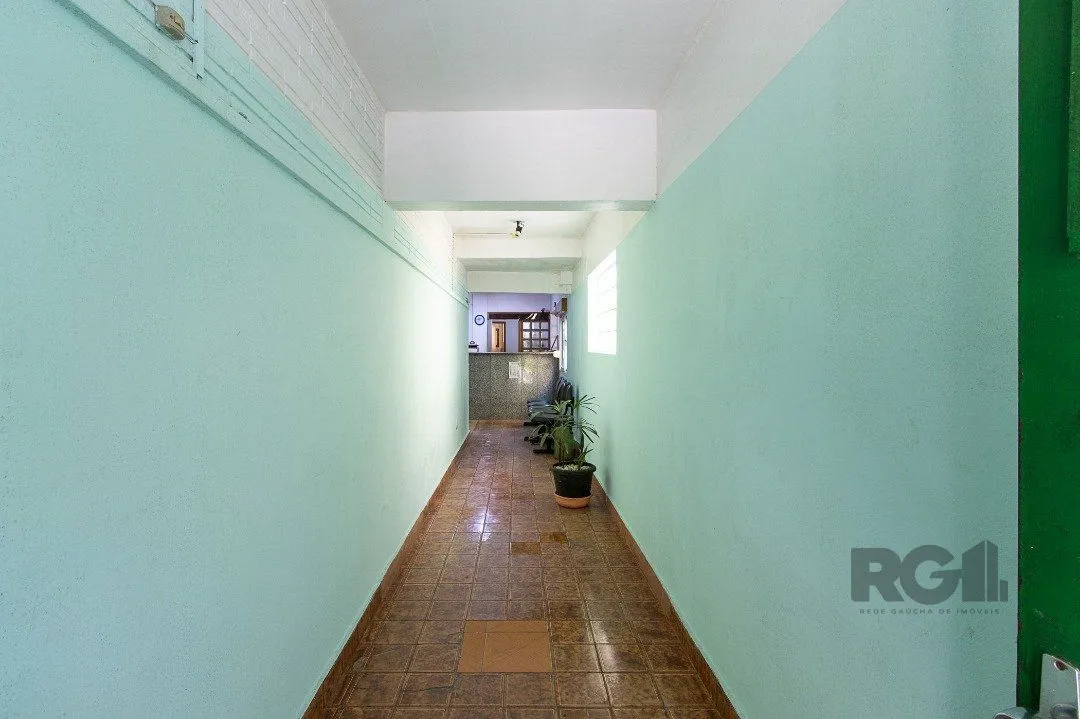 Imagem Prédio com 1063m², distribuídos em quatro pavimentos